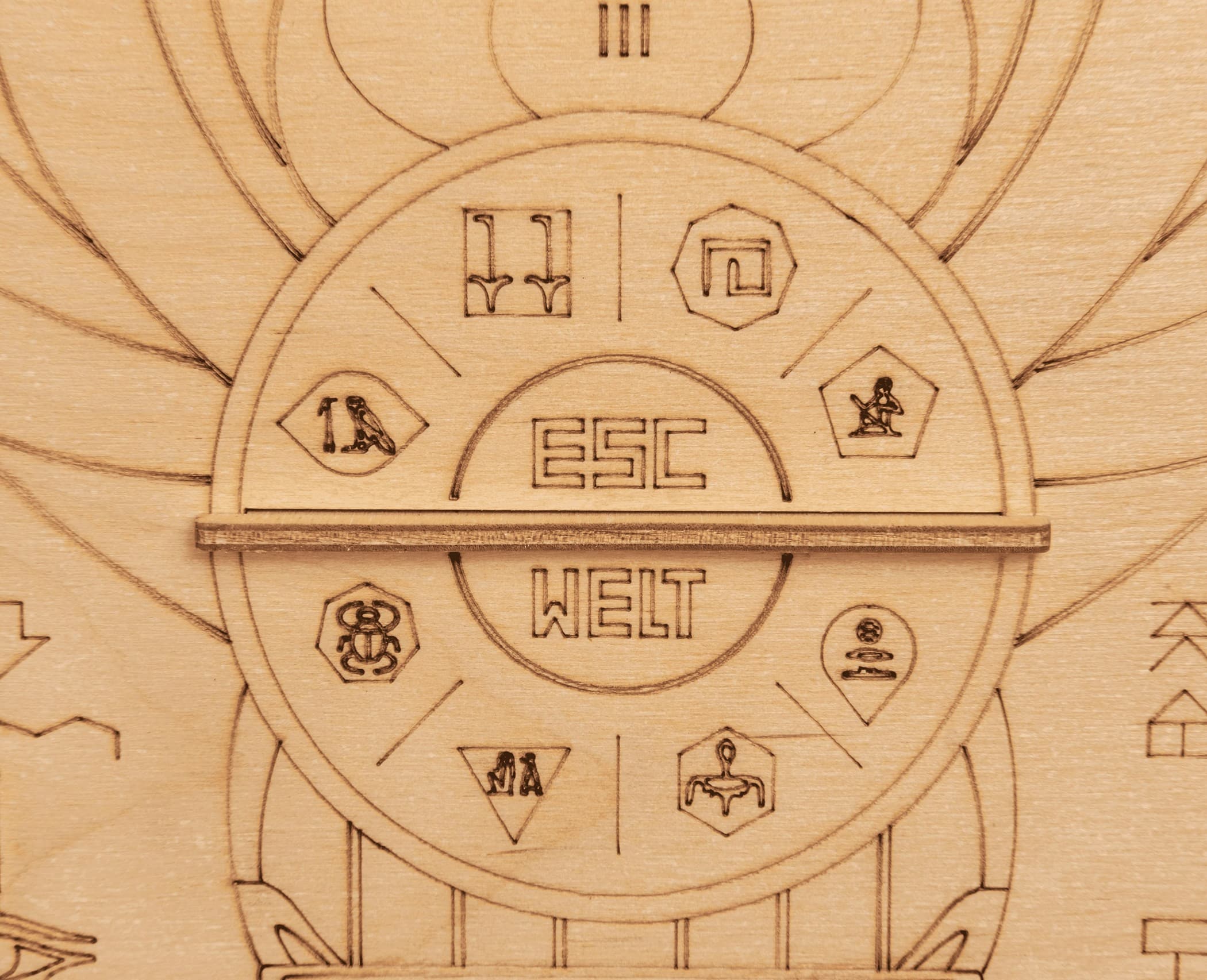 Images et photos de Quest Pyramide. ESC WELT.